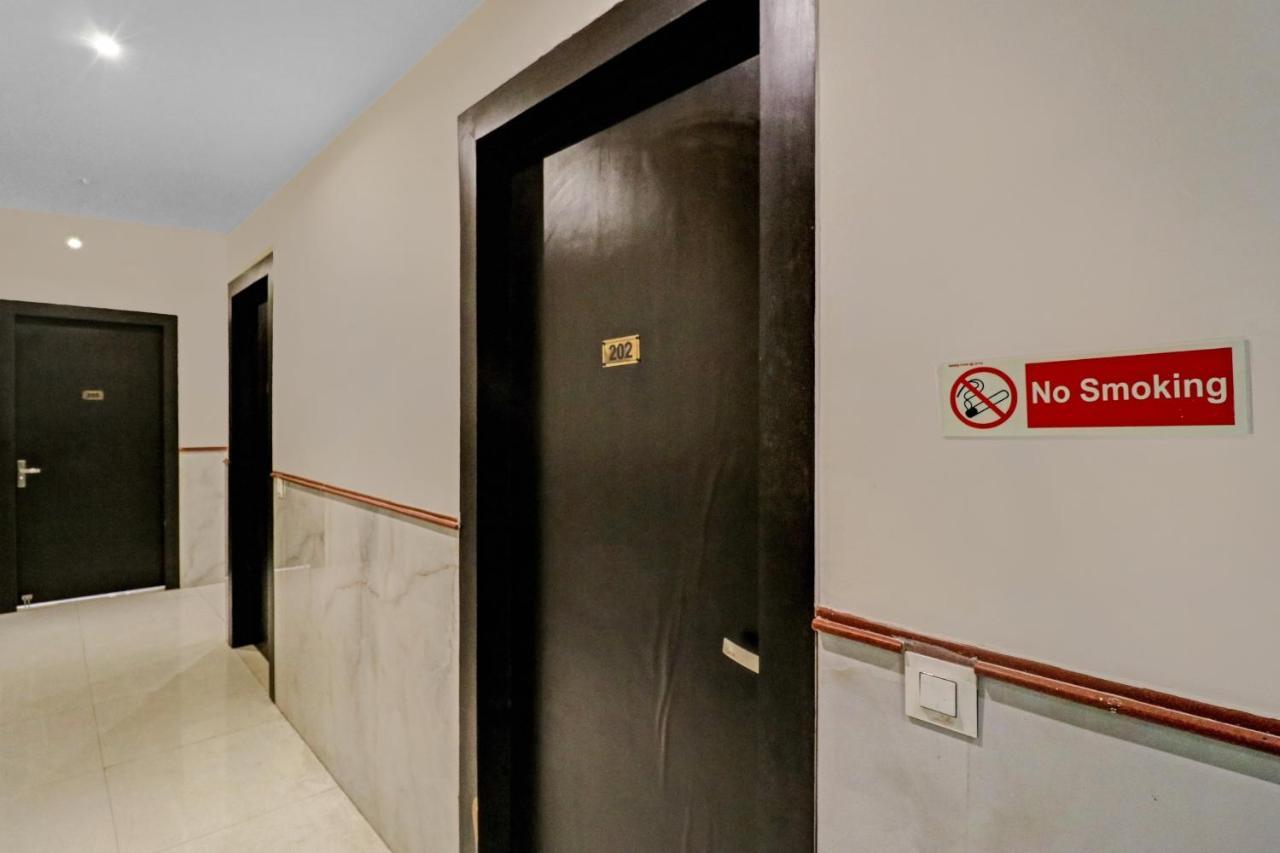 Oyo 23368 Boutique Hotel Paragon New Delhi Exterior photo
