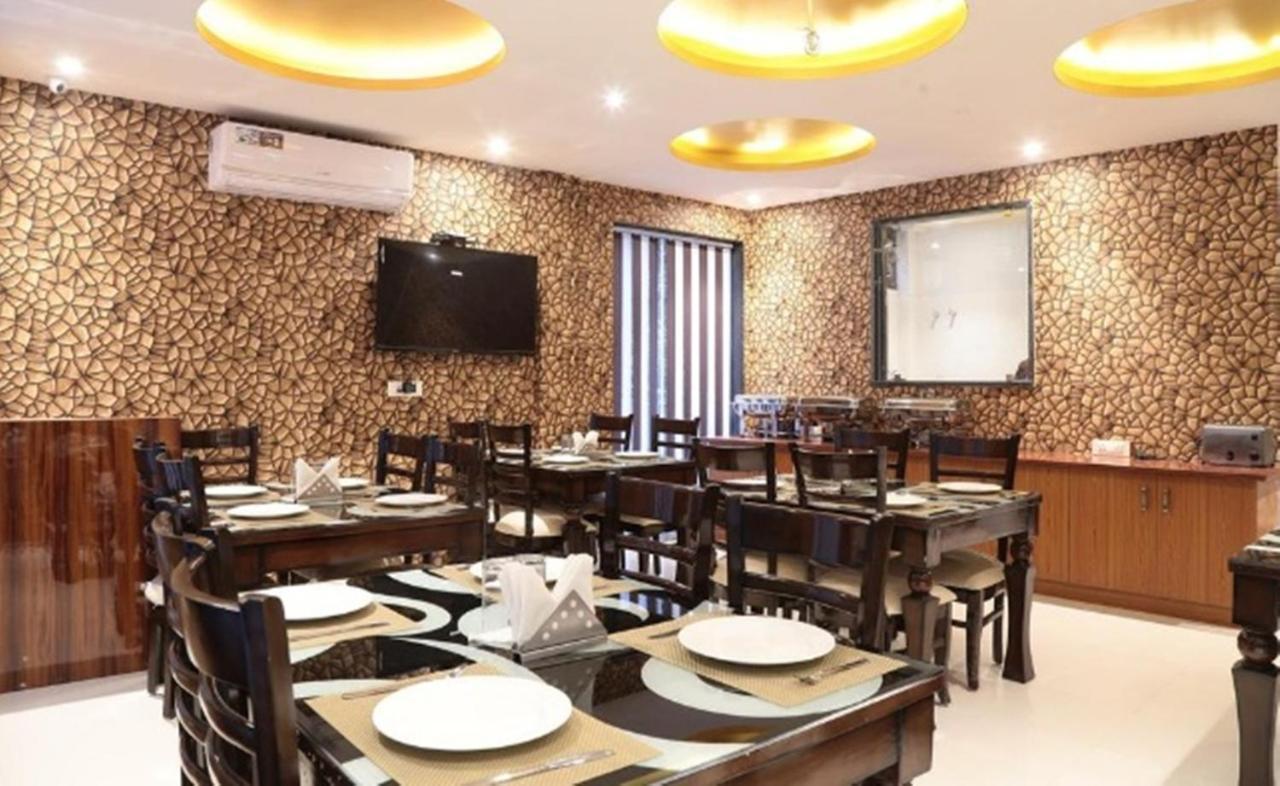 Oyo 23368 Boutique Hotel Paragon New Delhi Exterior photo